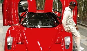 floyd-mayweather-just-bought-a-ferrari-enzo-prior-to-possible-manny-pacquiao-fight-91496_1